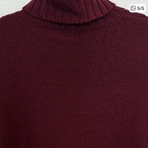 Old Navy Women's Deep Maroon Turtleneck Sweater